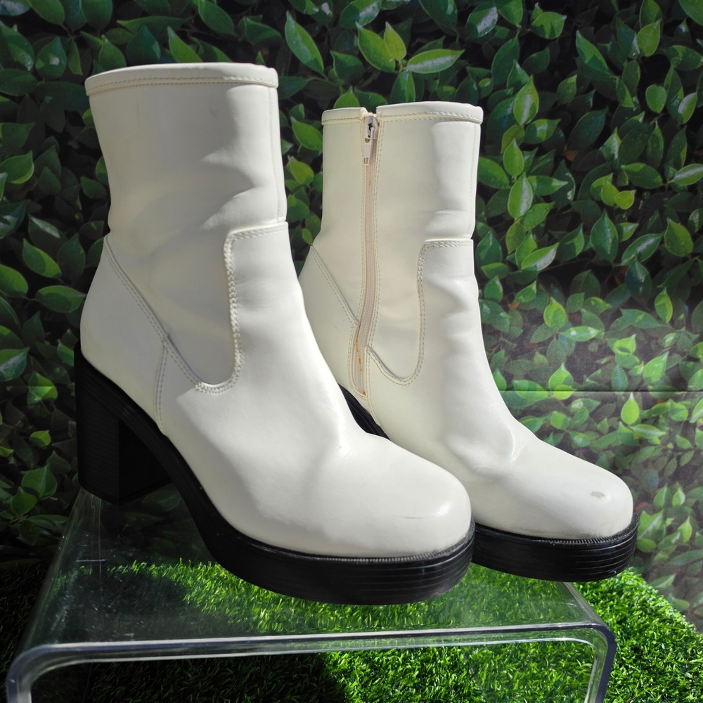 Urban Outfitters White Platform Ankle Boots Chunky Block Heel Square Toe US 9